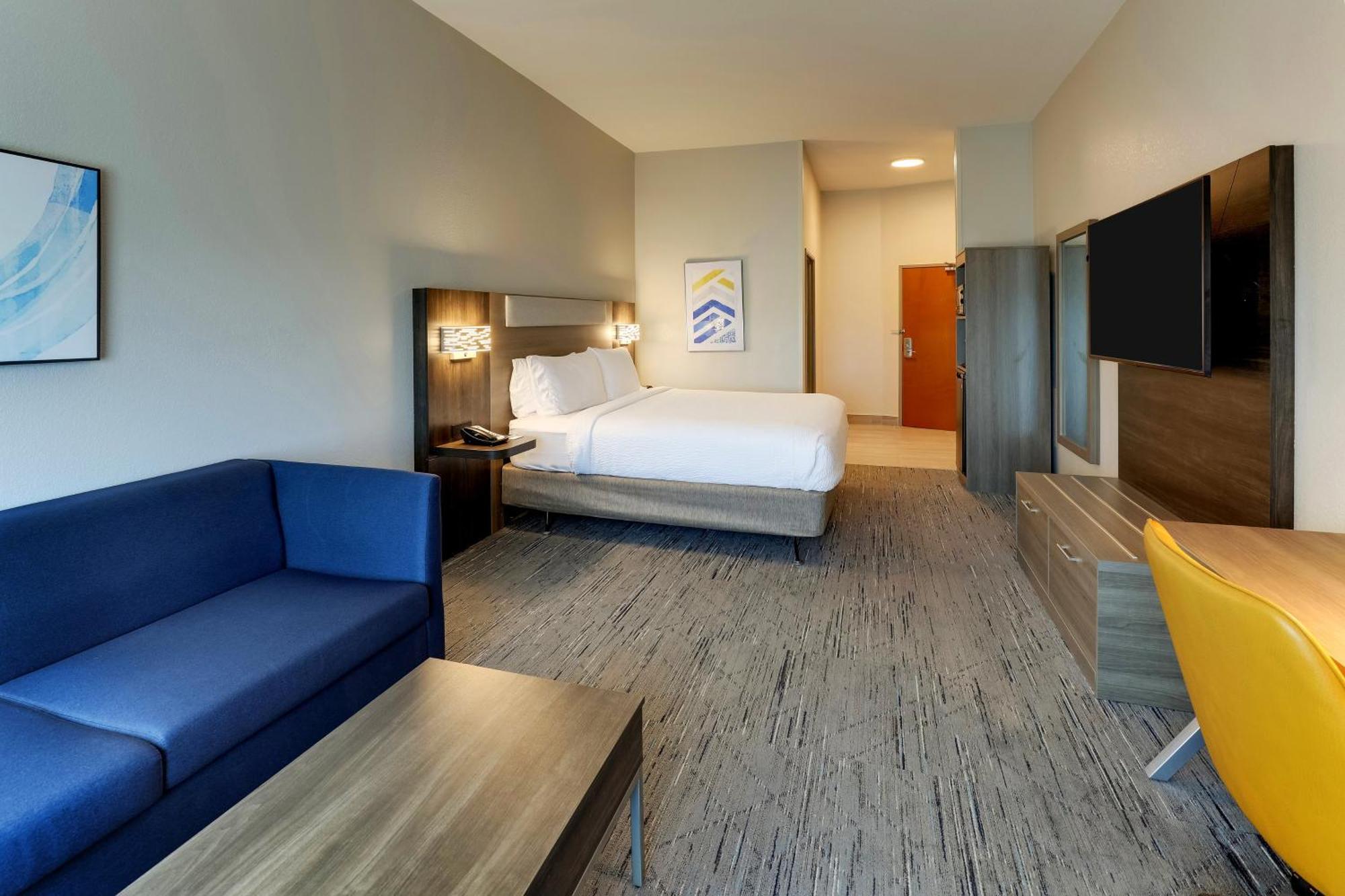 Holiday Inn Express Leland - Wilmington Area By Ihg Exterior photo