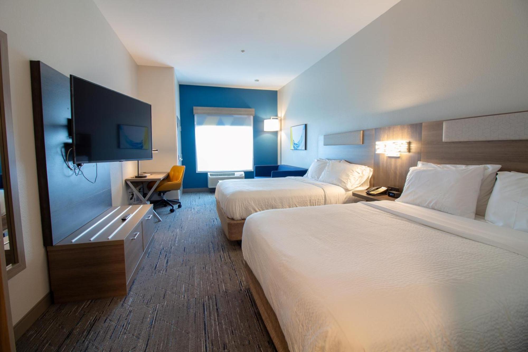 Holiday Inn Express Leland - Wilmington Area By Ihg Exterior photo