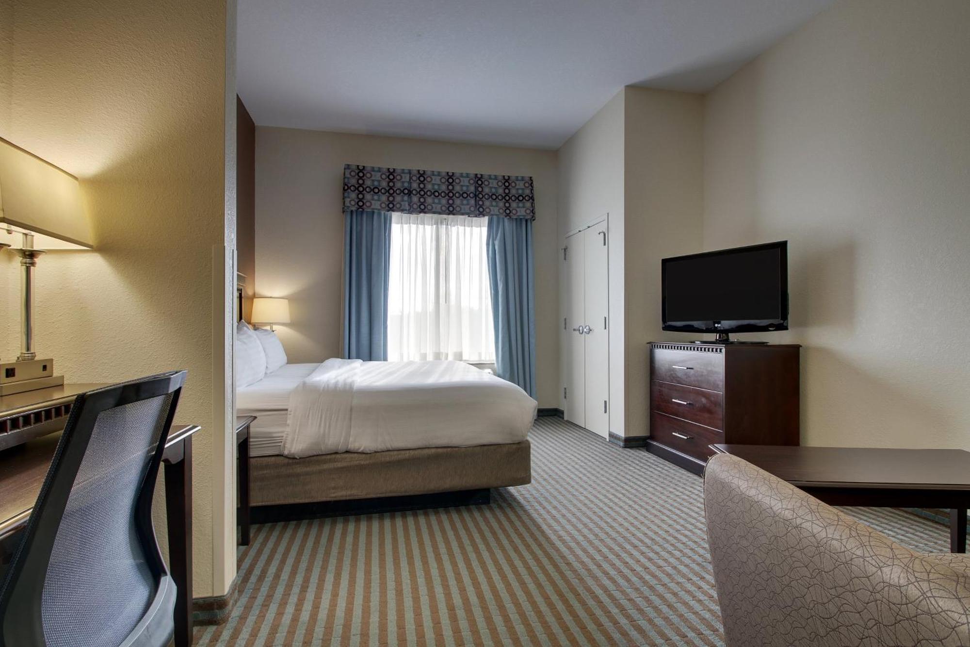Holiday Inn Express Leland - Wilmington Area By Ihg Exterior photo