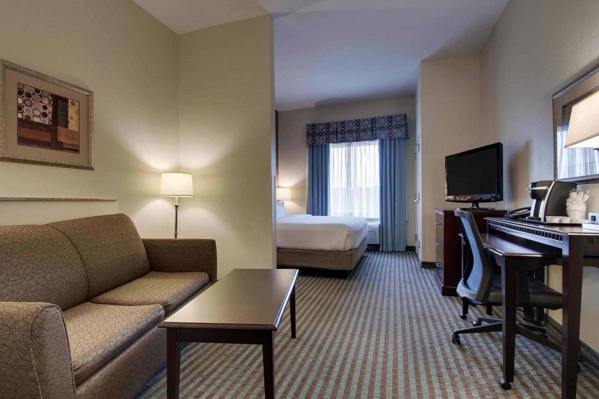 Holiday Inn Express Leland - Wilmington Area By Ihg Exterior photo